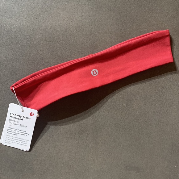 Lululemon fly away tamer headband - Picture 4 of 4